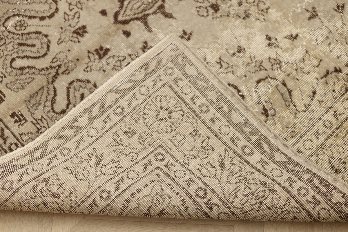 Vintage Isparta Turkish Area Rug 5x8 ft — Beige & Brown Floral (No. 40685)