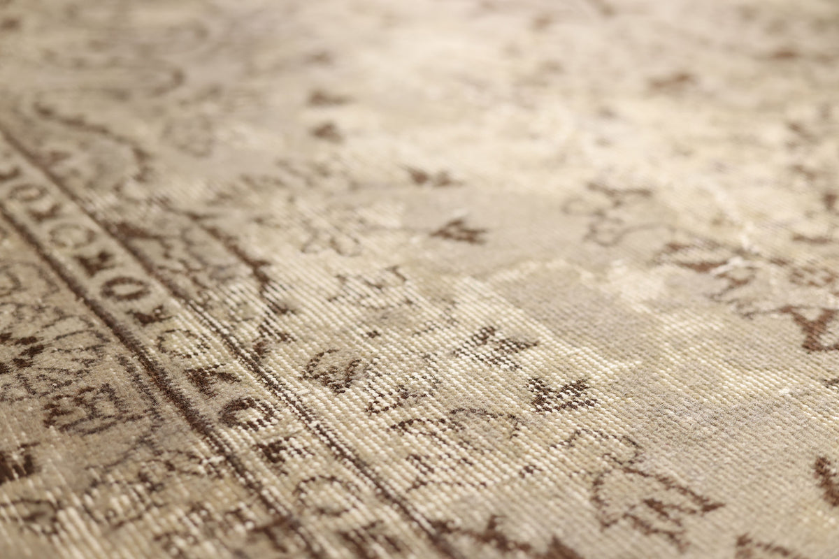 Vintage Isparta Turkish Area Rug 5x8 ft — Beige & Brown Floral (No. 40685)