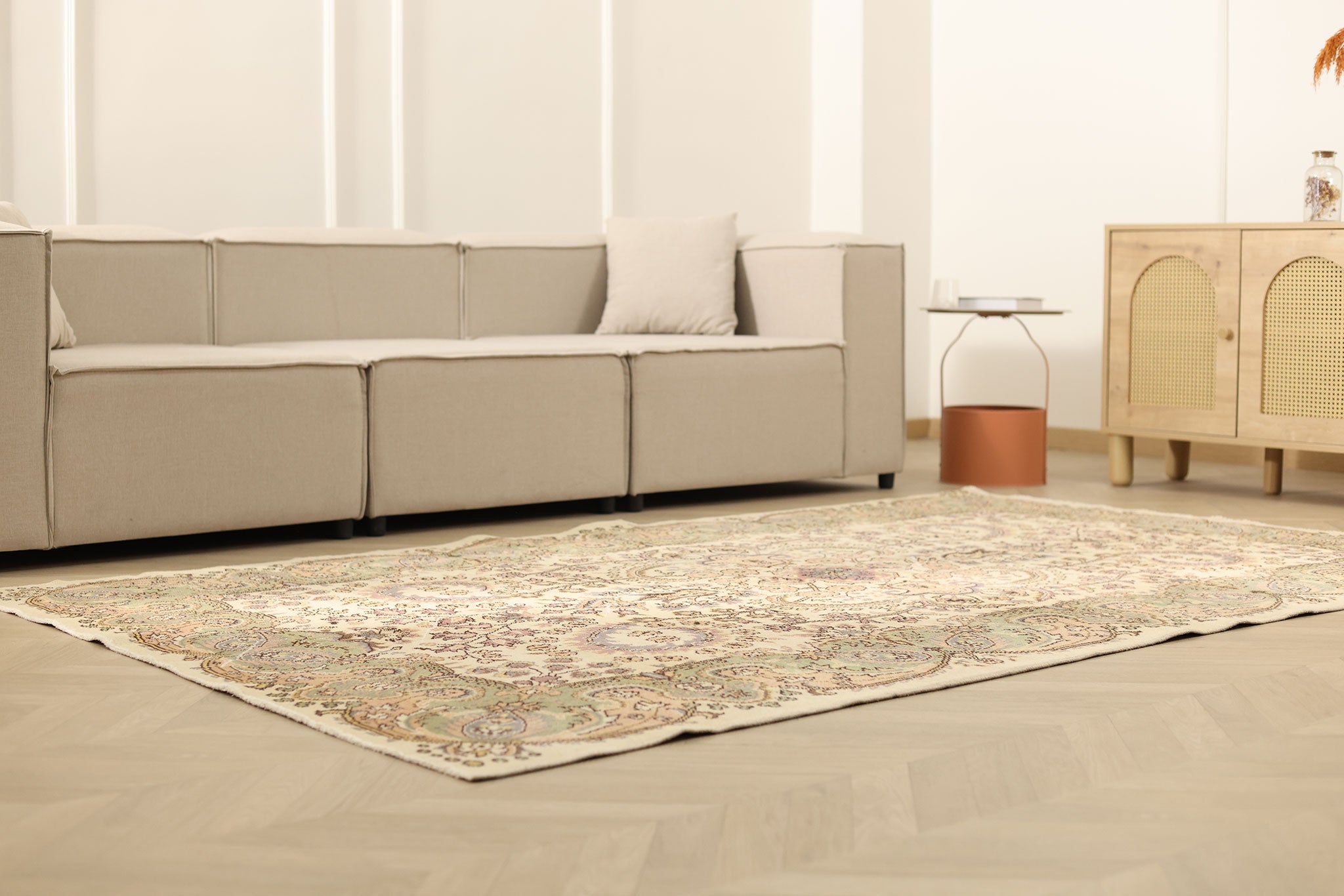 Vintage Isparta Turkish Area Rug 5x9 ft — Beige & Green Floral (No. 40696)