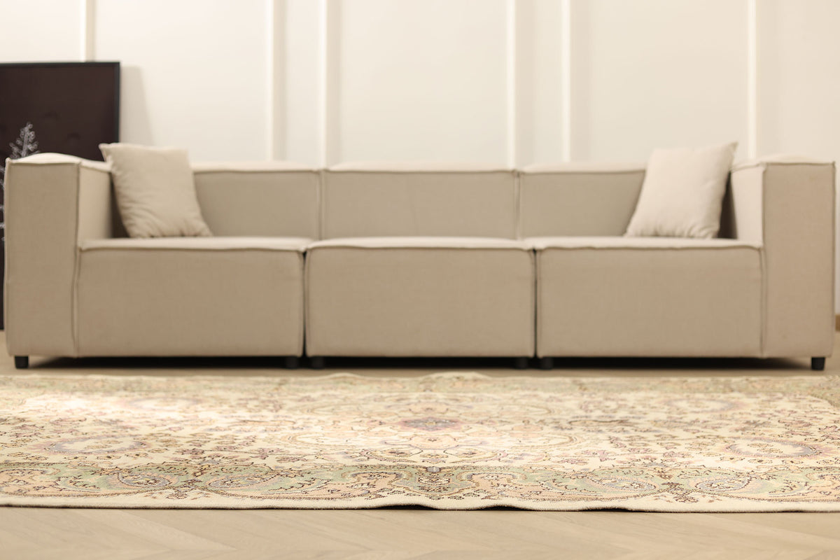 Vintage Isparta Turkish Area Rug 5x9 ft — Beige & Green Floral (No. 40696)