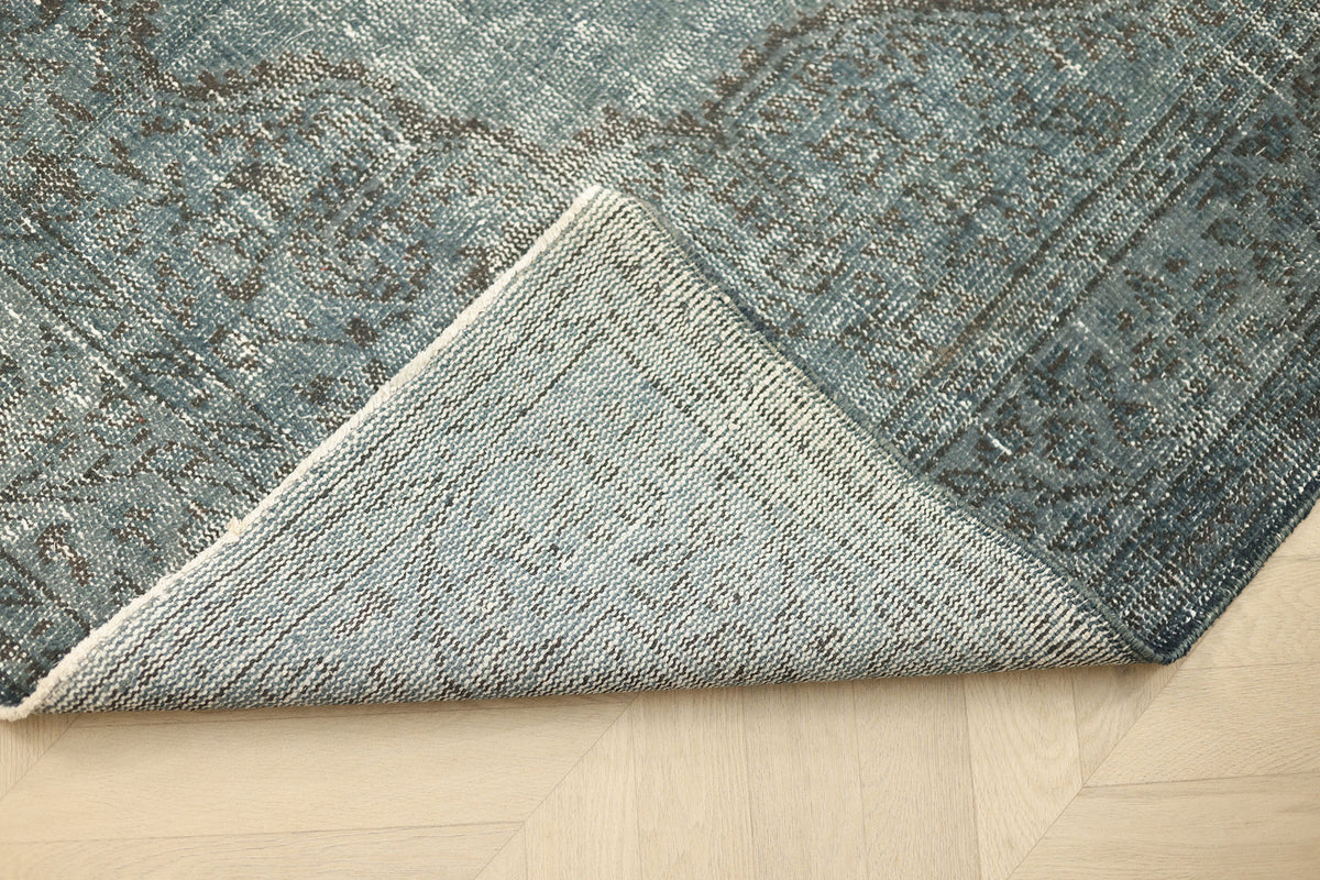 Vintage Manisa Turkish Area Rug 5x8 ft — Blue Floral