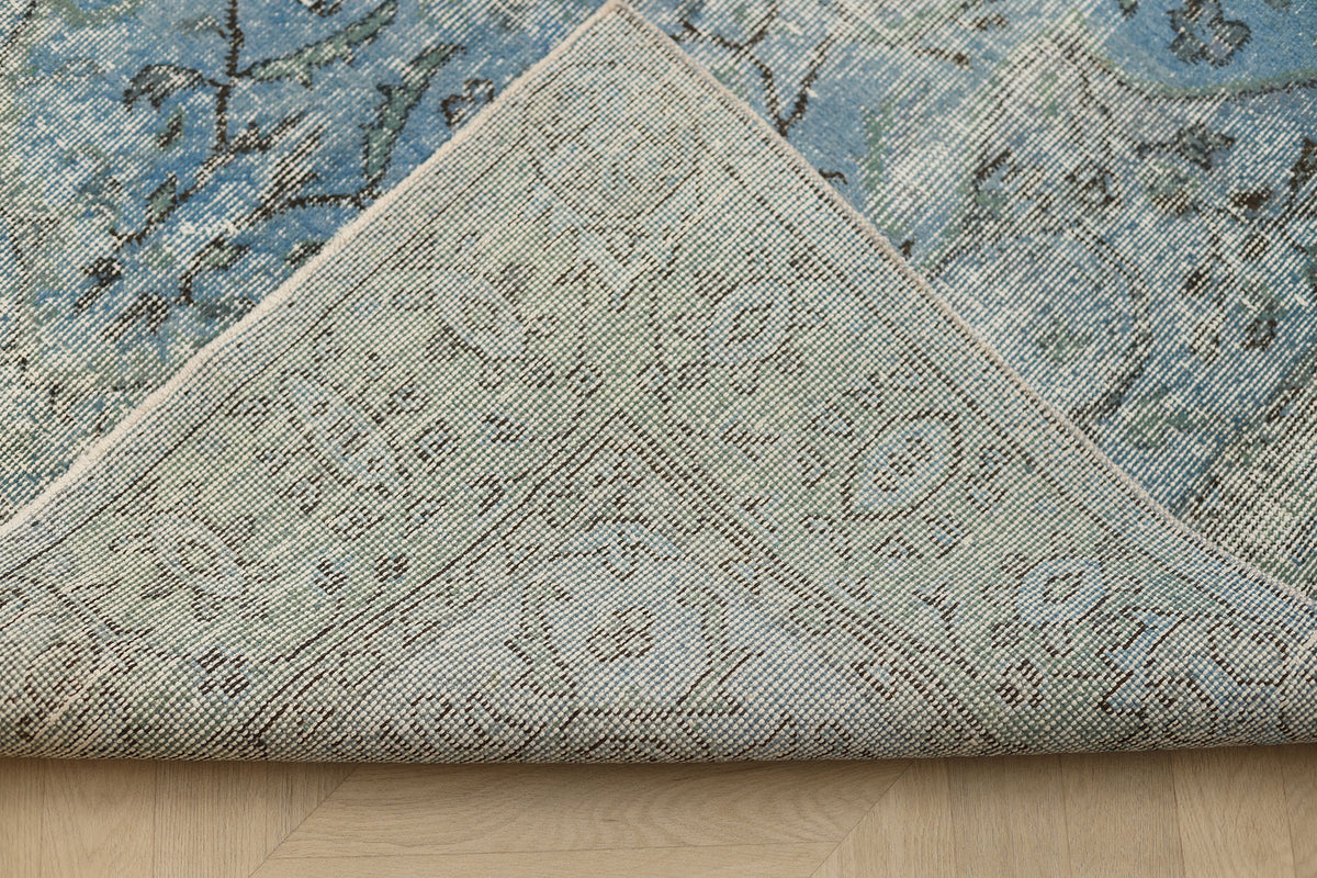 Vintage Isparta Turkish Area Rug 5x10 ft — Blue Floral
