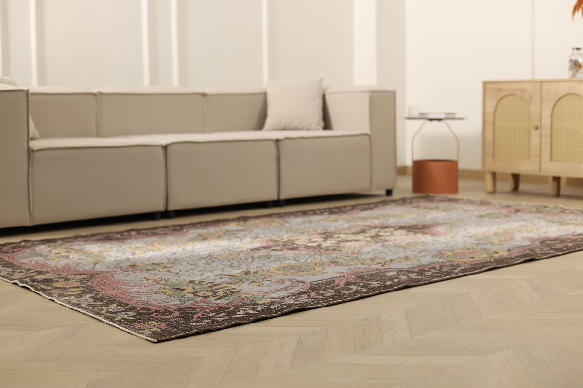 Vintage Isparta Turkish Area Rug 5x10 ft — Gray Floral