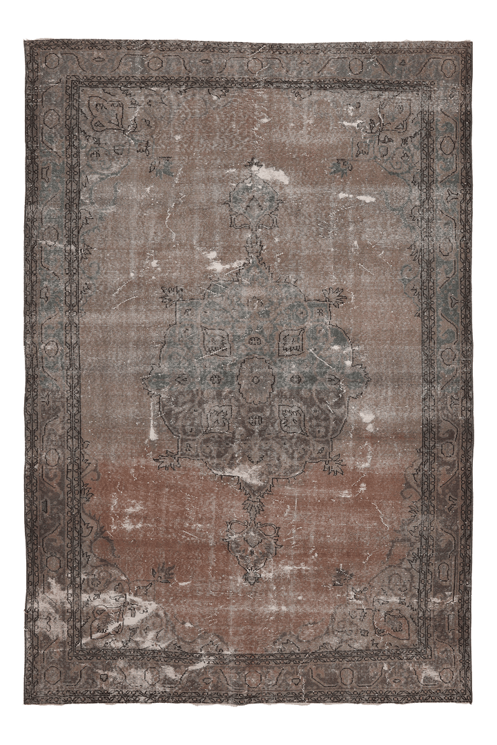Vintage Isparta Turkish Area Rug 6x10 ft — Brown & Gray Floral