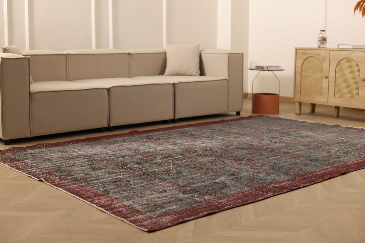 Vintage Isparta Turkish Area Rug 7x10 ft — Gray & Red Floral