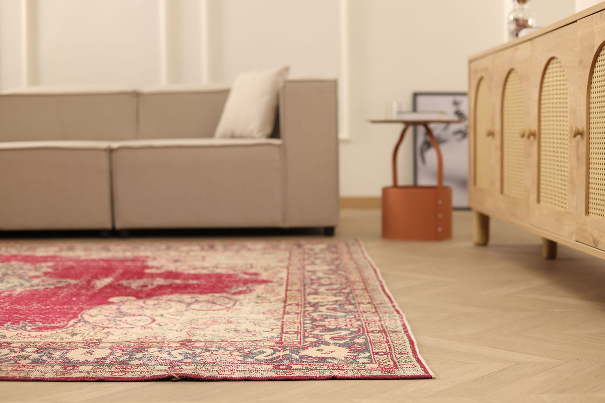 Vintage Isparta Turkish Area Rug 7x10 ft — Red & Beige Floral (No. 40758)