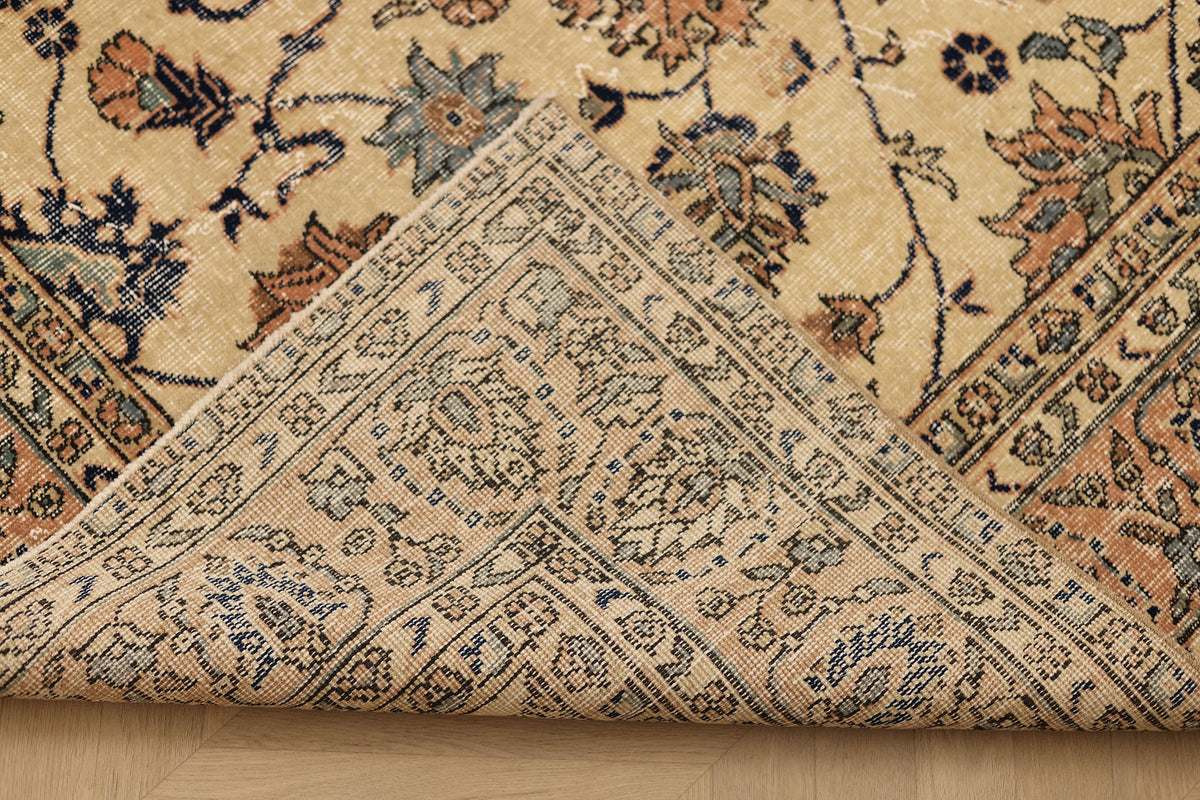 Vintage Isparta Turkish Area Rug 7x9 ft — Beige & Orange Floral