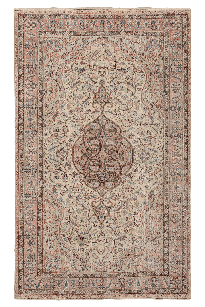 Vintage Isparta Turkish Area Rug 5x8 ft — White & Pink Floral