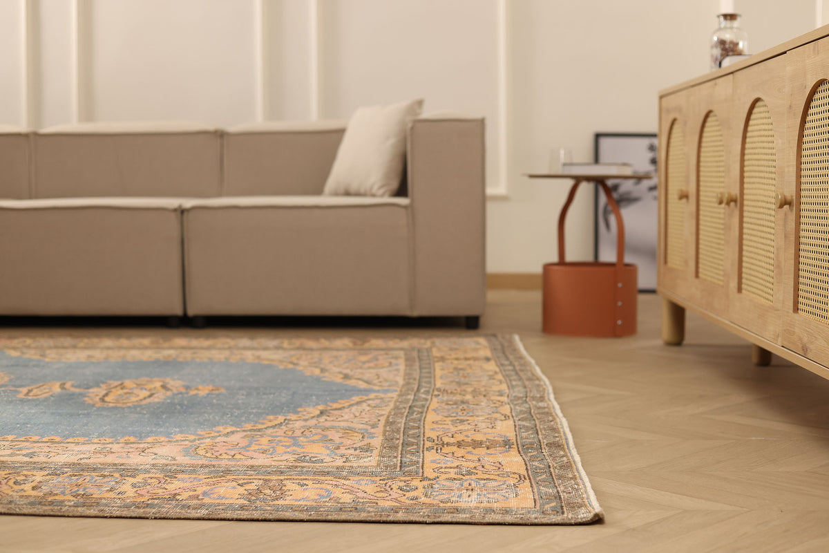 Vintage Isparta Turkish Area Rug 6x10 ft — Blue & Orange Floral