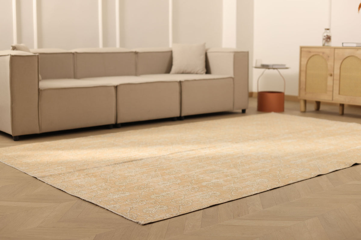 Vintage Isparta Turkish Area Rug 6x10 ft — Orange & Beige Floral (No. 40822)