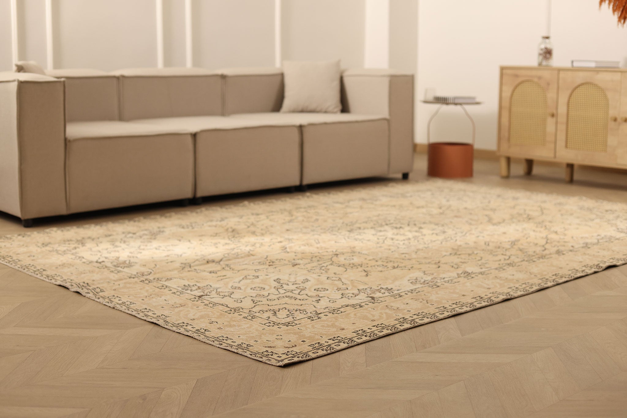 Vintage Isparta Turkish Area Rug 7x10 ft — Beige & Gray Floral