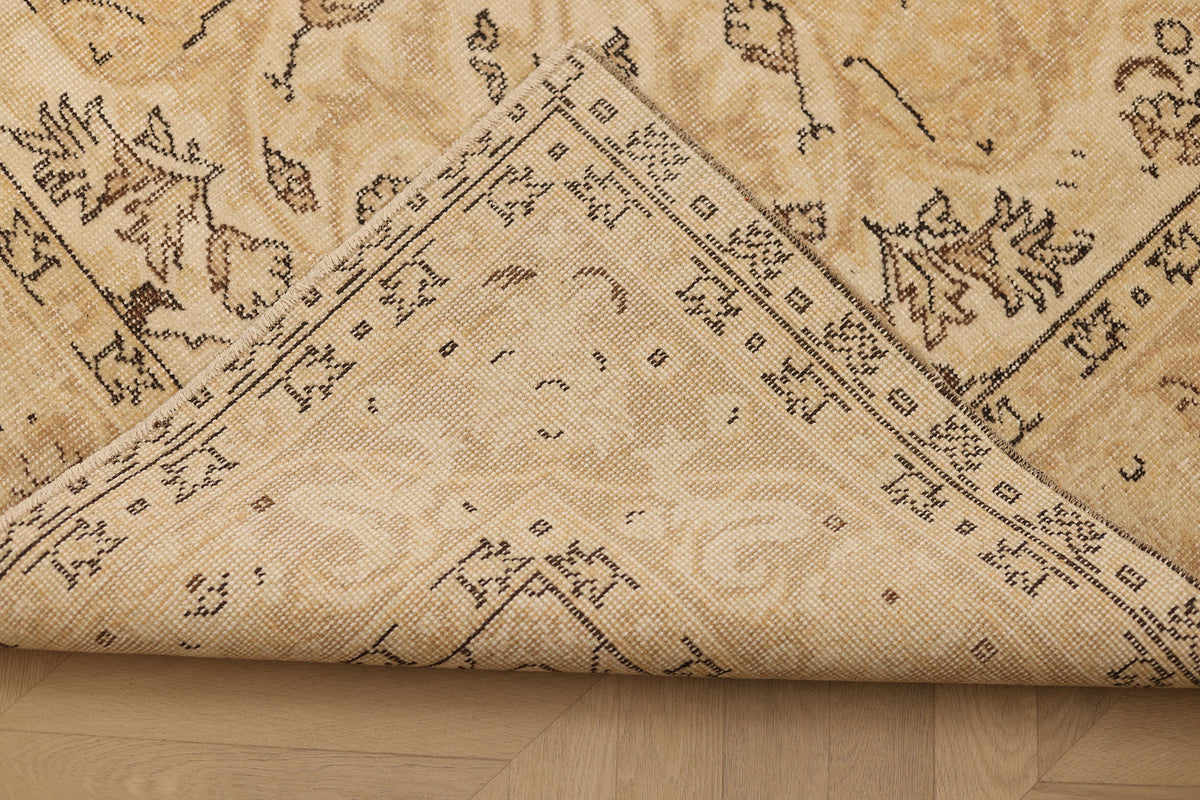 Vintage Isparta Turkish Area Rug 7x10 ft — Beige & Gray Floral