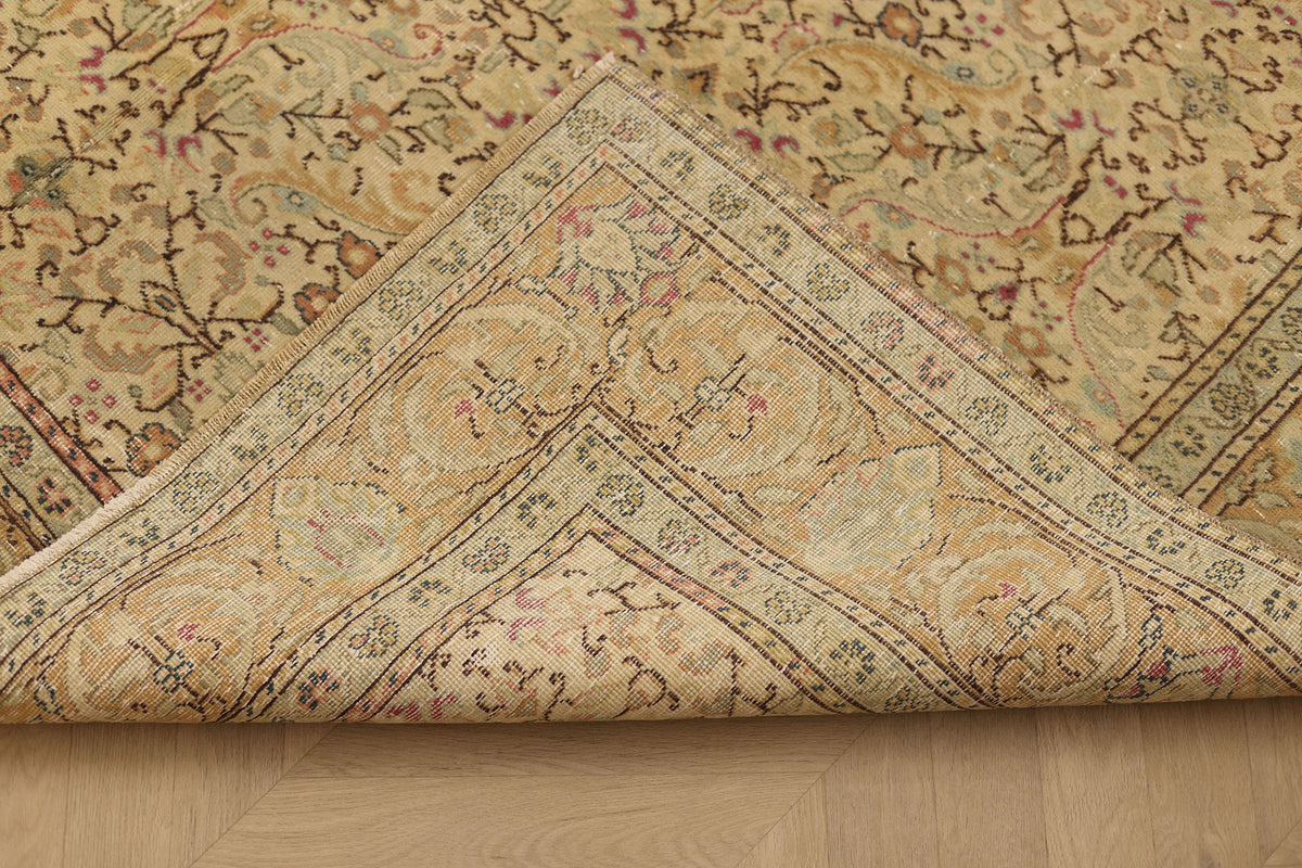 Vintage Kayseri Turkish Area Rug 6x9 ft — Beige & Green Floral
