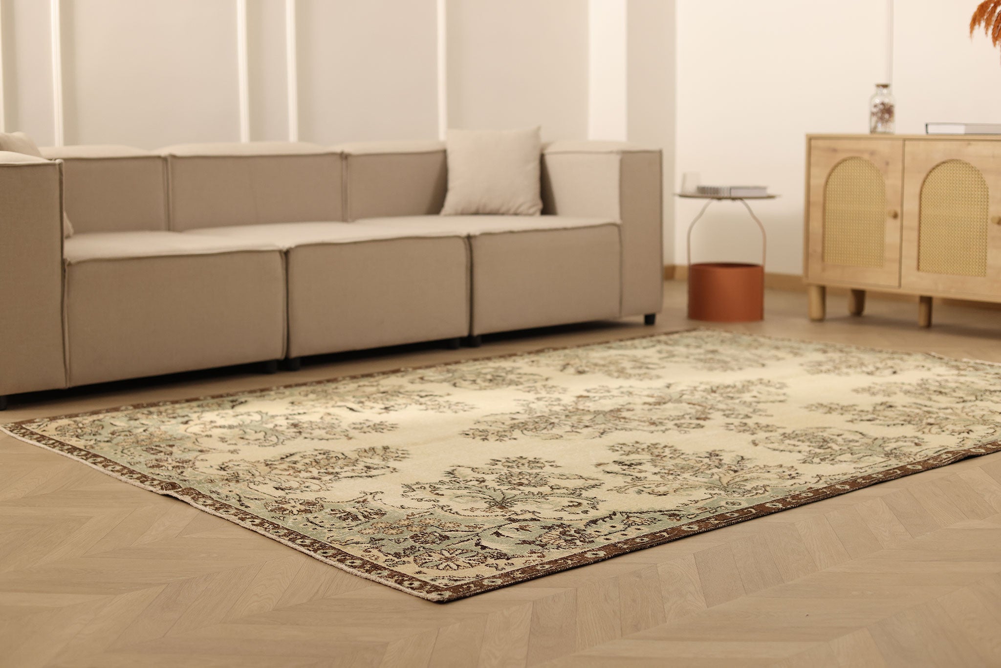 Vintage Isparta Turkish Area Rug 6x9 ft — Beige Floral
