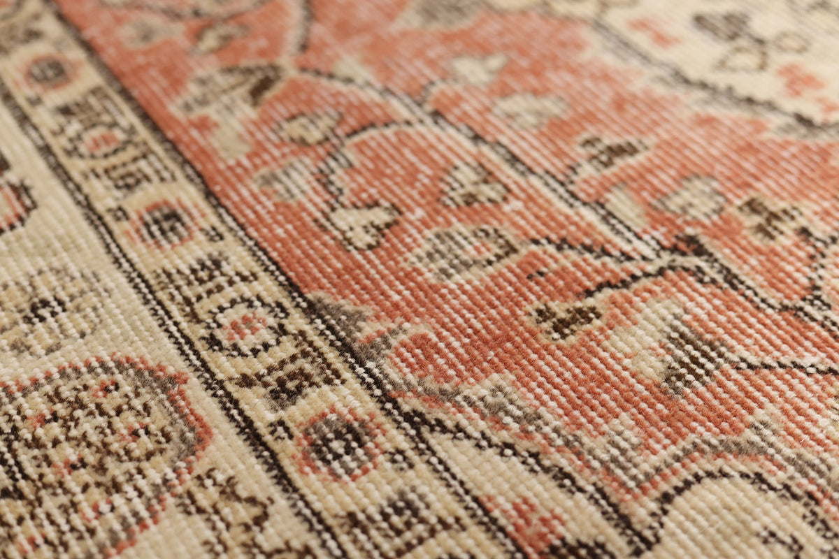 Vintage Isparta Turkish Area Rug 5x9 ft — Red & Beige Floral (No. 40844)