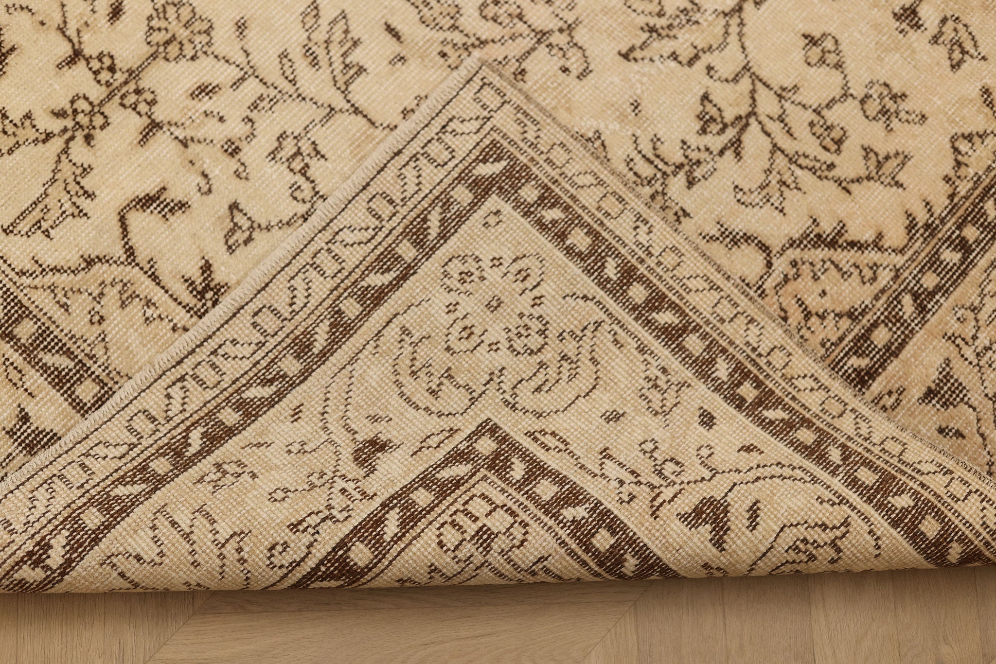 Vintage Isparta Turkish Area Rug 5x9 ft — Beige & Brown Floral (No. 40847)