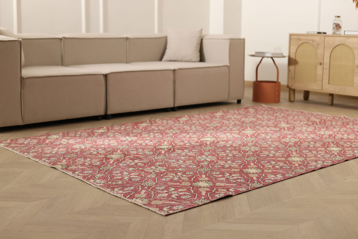 Vintage Isparta Turkish Area Rug 6x9 ft — Red & Pink Floral