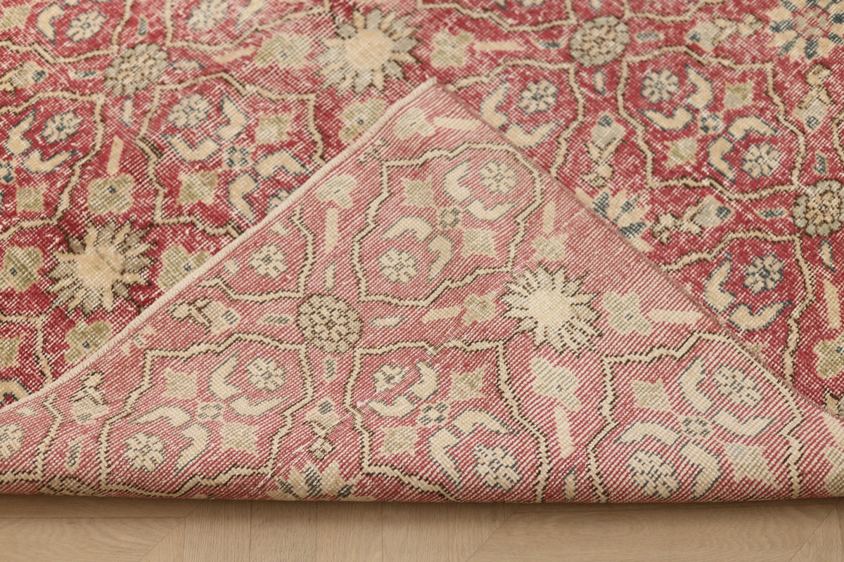 Vintage Isparta Turkish Area Rug 6x9 ft — Red & Pink Floral