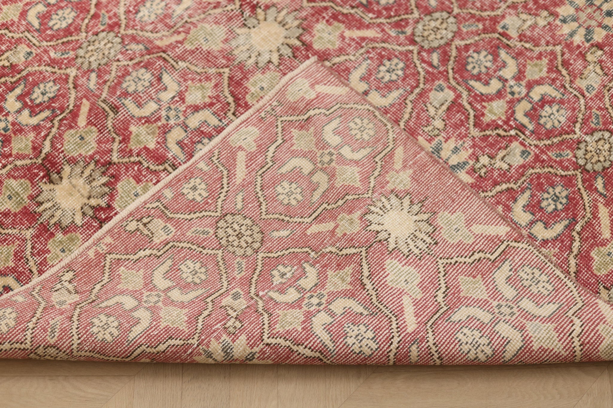 Vintage Isparta Turkish Area Rug 6x9 ft — Red & Pink Floral