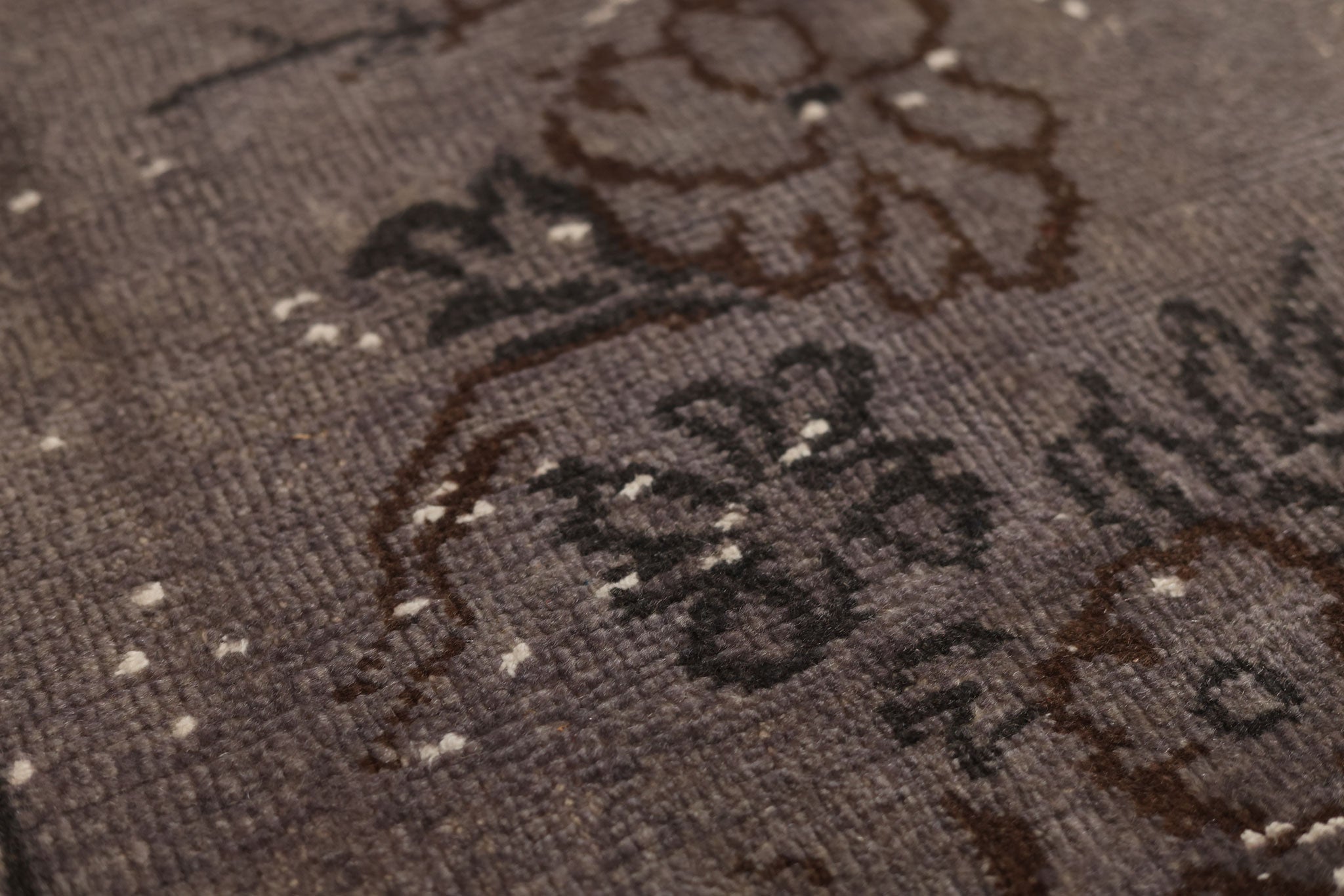 Vintage Isparta Turkish Area Rug 6x9 ft — Gray & Brown Floral (No. 40872)