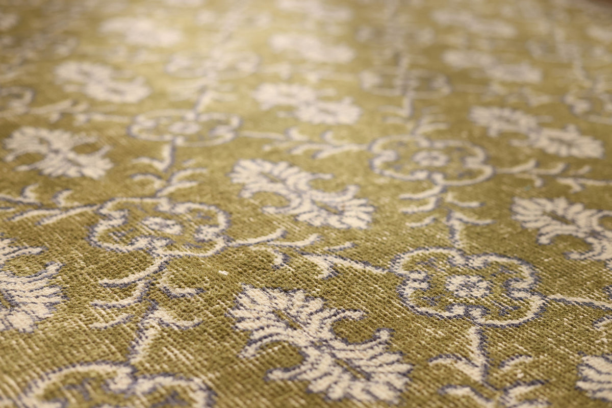 Vintage Isparta Turkish Area Rug 7x10 ft — Green & Beige Floral