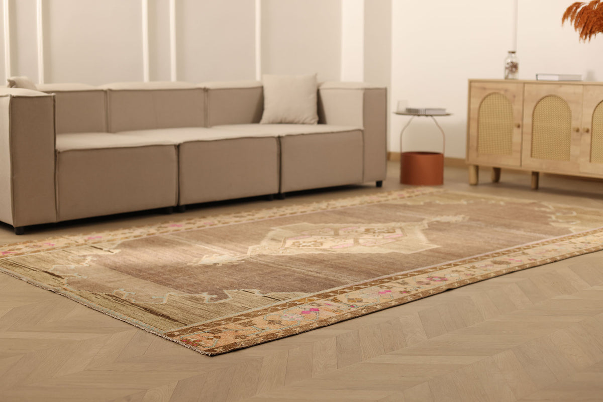Vintage Kars Turkish Area Rug 6x10 ft — Brown & Beige Geometric