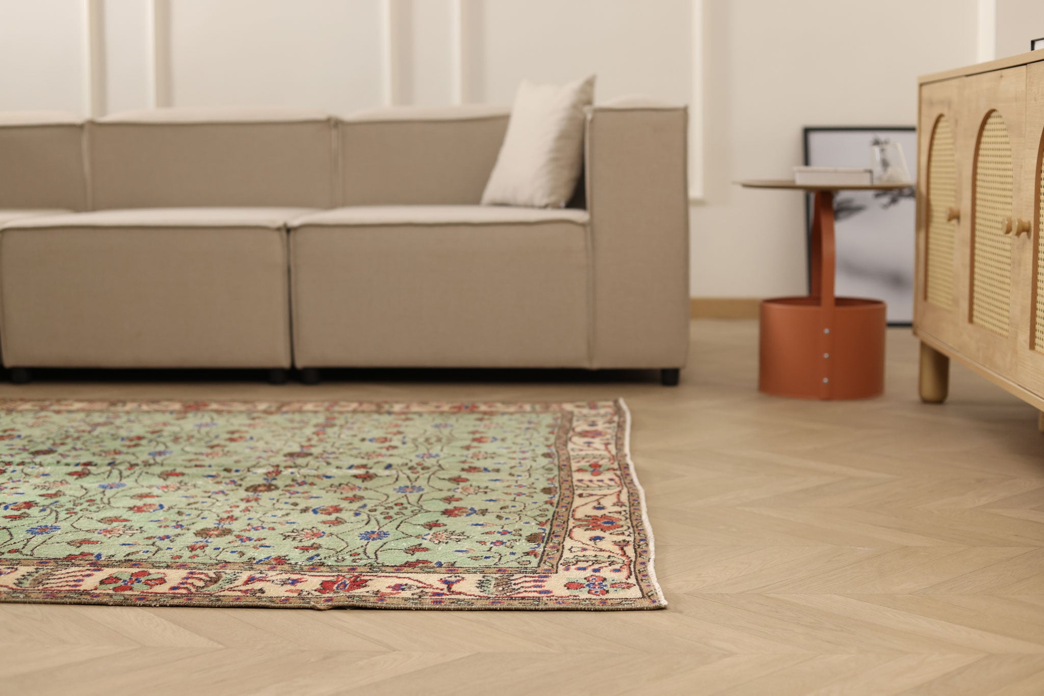 Vintage Isparta Turkish Area Rug 5x8 ft — Green Floral (No. 40926)