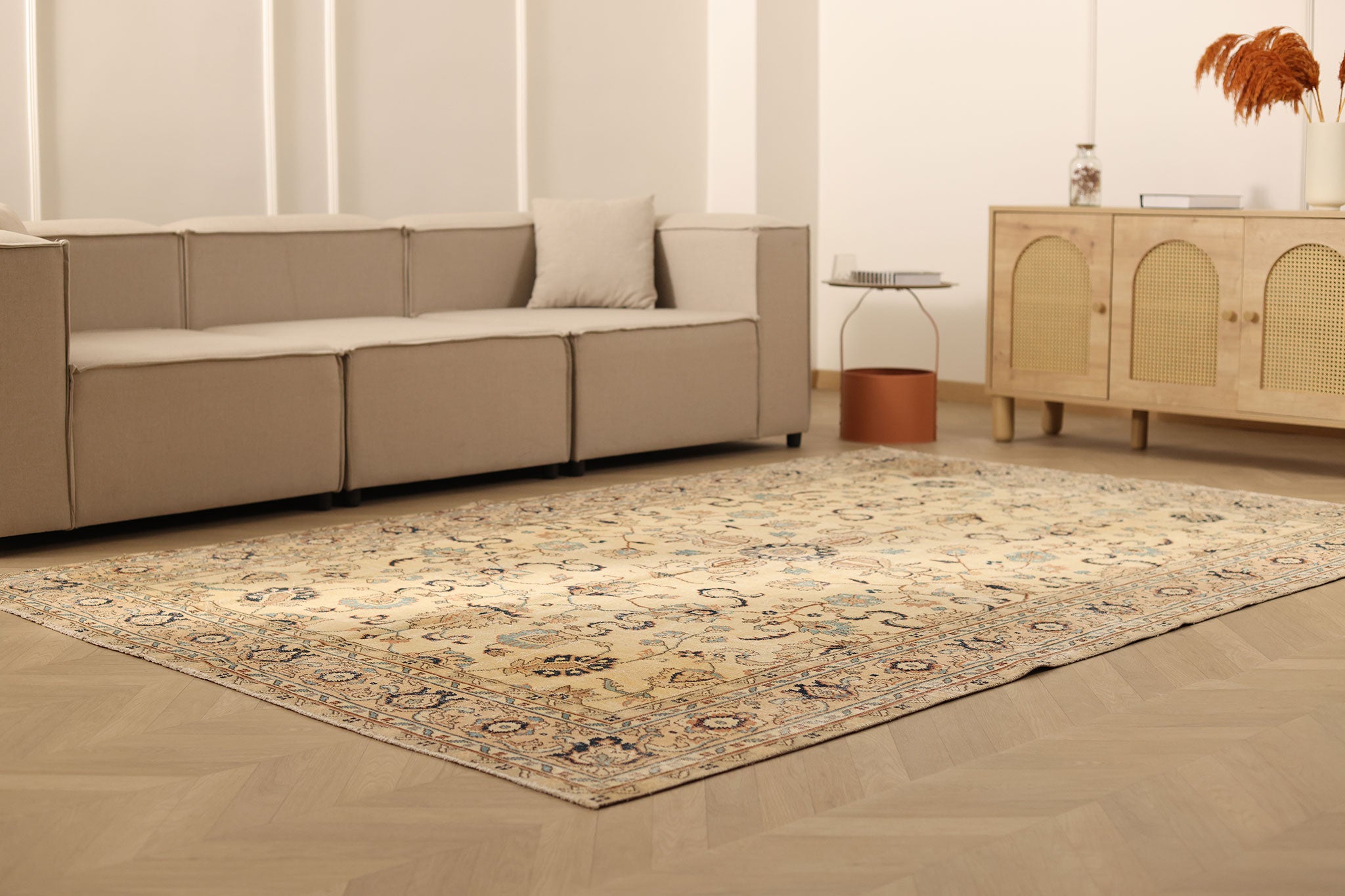 Vintage Isparta Turkish Area Rug 6x9 ft — Beige & Blue Floral (No. 40954)