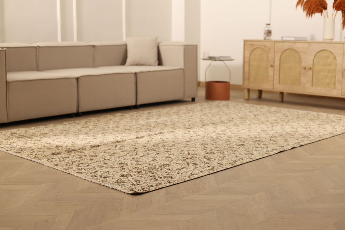 Vintage Isparta Turkish Area Rug 6x10 ft — Brown & Beige Floral (No. 40960)