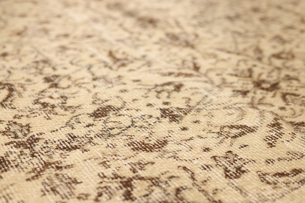 Vintage Isparta Turkish Area Rug 6x10 ft — Brown & Beige Floral (No. 40960)