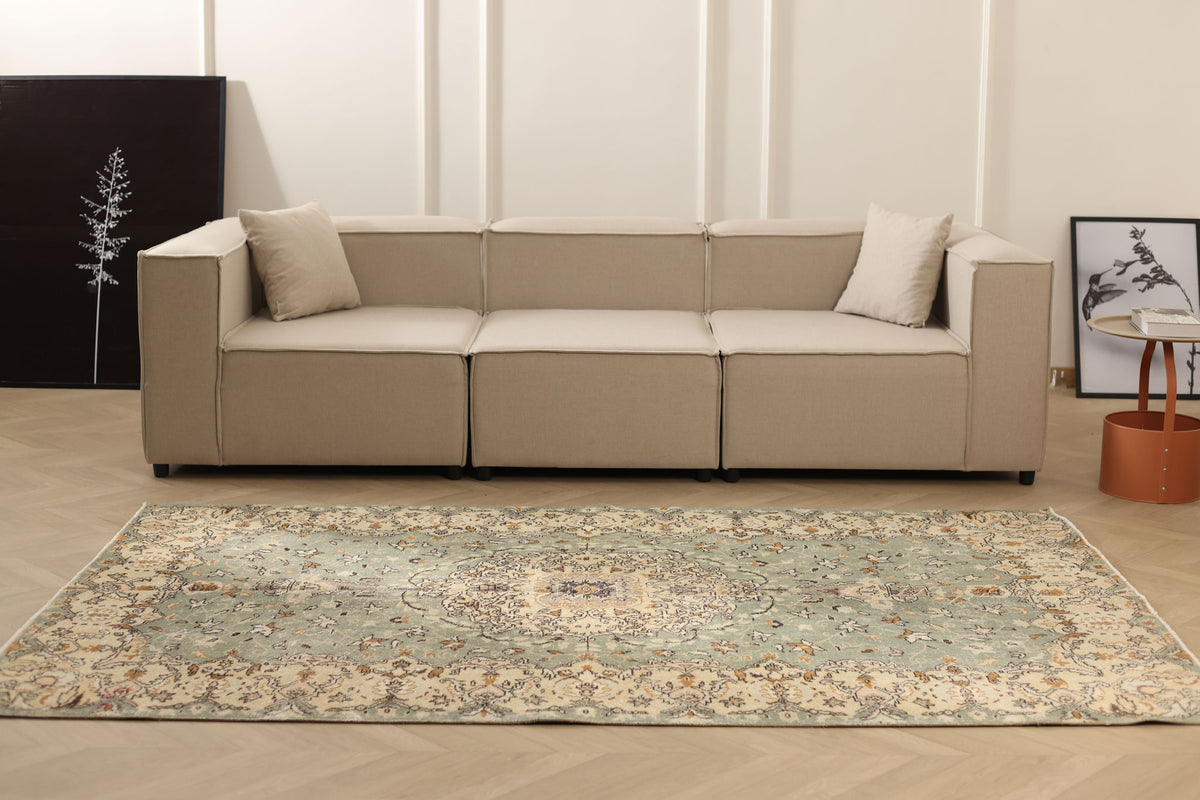 Vintage Isparta Turkish Area Rug 5x8 ft — Green & Beige Floral (No. 40967)