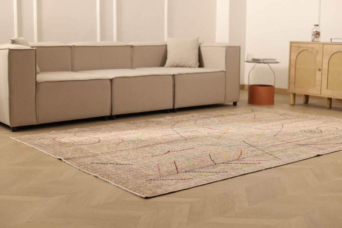 Vintage Manisa Turkish Area Rug 6x9 ft — Beige Floral (No. 41413)