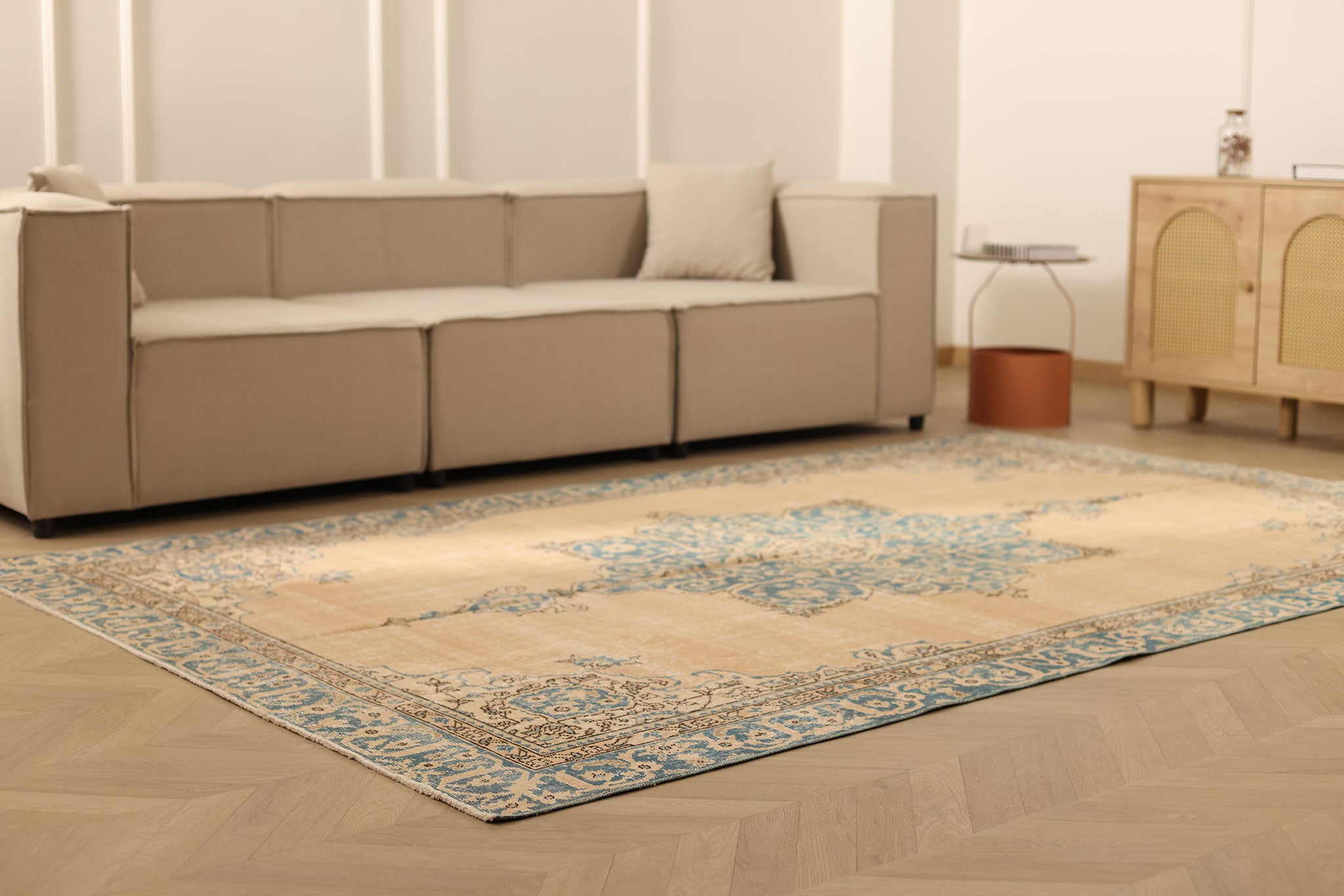 Vintage Isparta Turkish Area Rug 6x10 ft — Beige & Blue Floral (No. 41433)