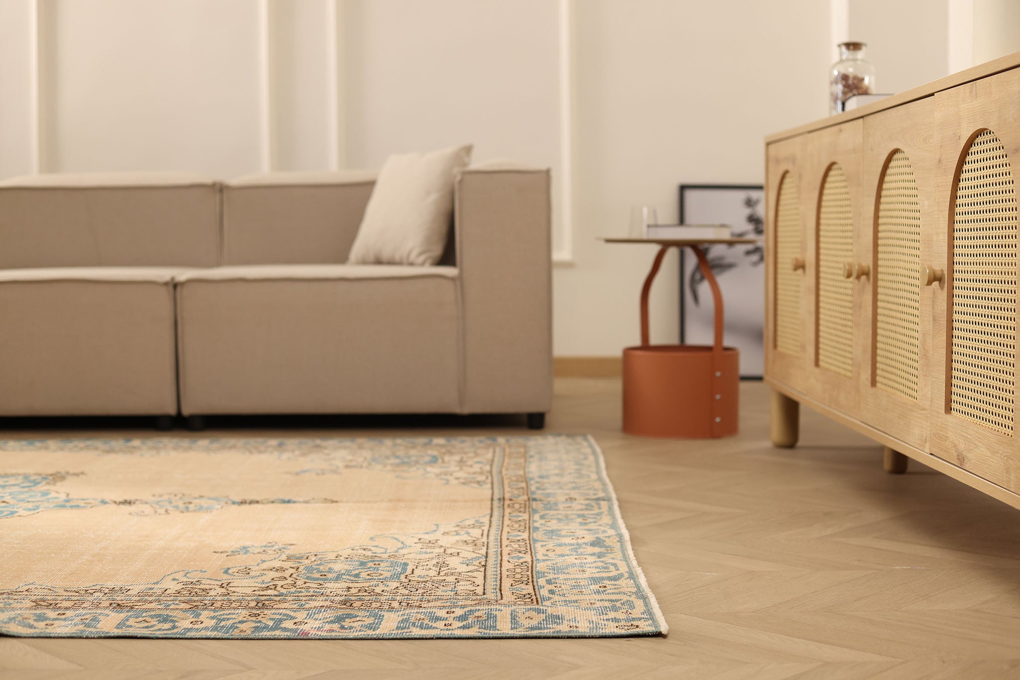 Vintage Isparta Turkish Area Rug 6x10 ft — Beige & Blue Floral (No. 41433)