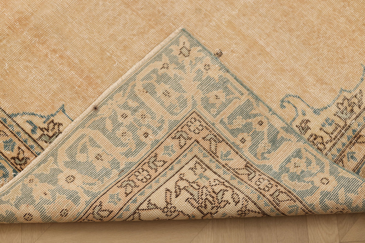 Vintage Isparta Turkish Area Rug 6x10 ft — Beige & Blue Floral (No. 41433)