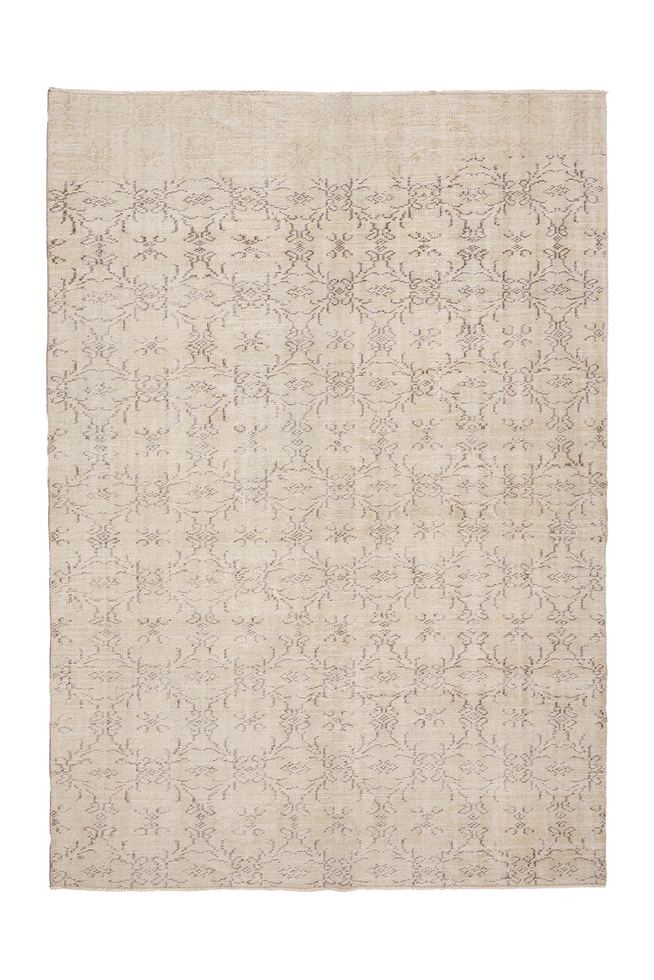 Vintage Manisa Turkish Area Rug 5x8 ft — Beige Floral