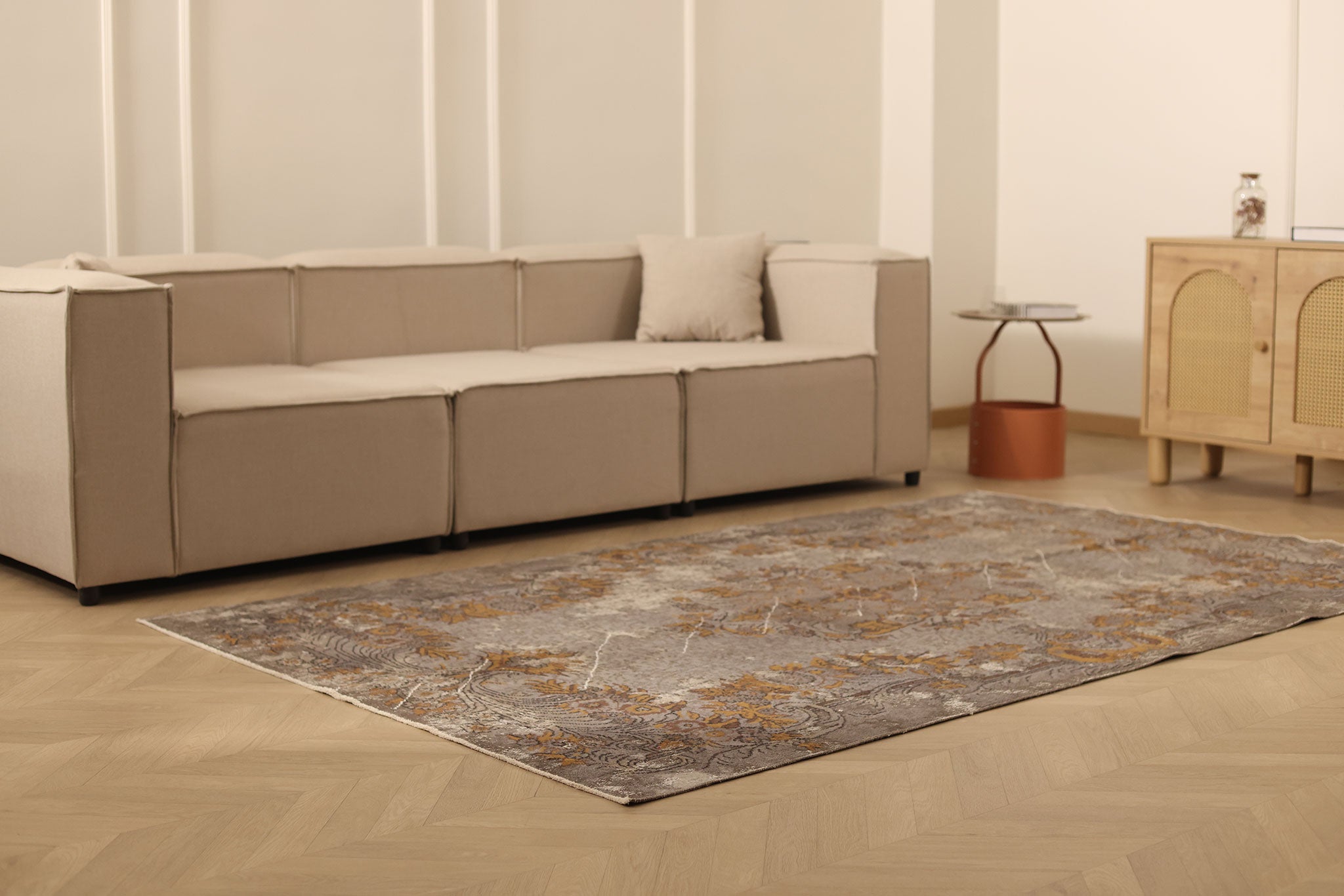 Vintage Isparta Turkish Area Rug 5x8 ft — Gray & Brown Distressed