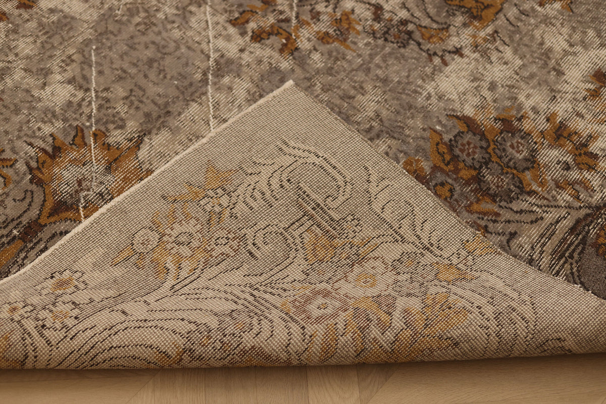 Vintage Isparta Turkish Area Rug 5x8 ft — Gray & Brown Distressed