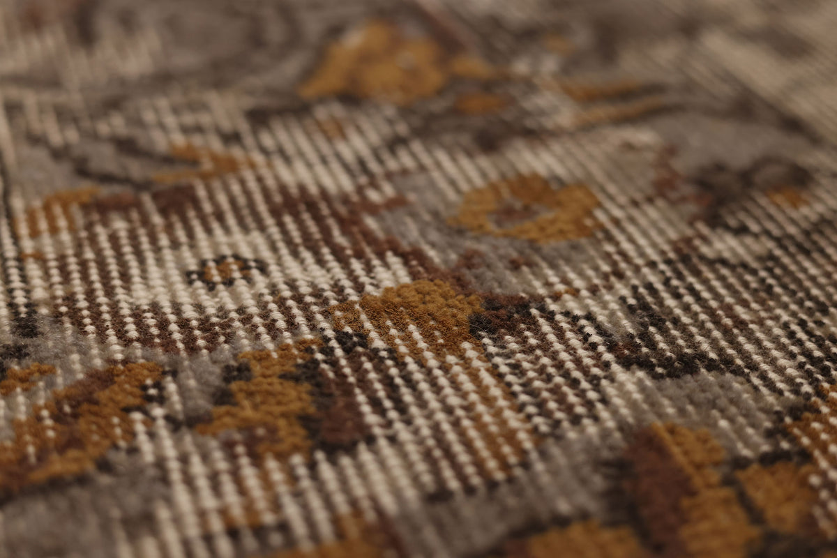 Vintage Isparta Turkish Area Rug 5x8 ft — Gray & Brown Distressed
