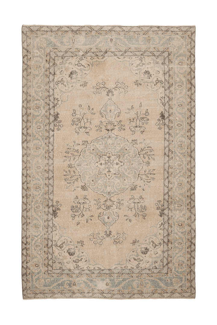 Vintage Isparta Turkish Area Rug 6x9 ft — Beige & Green Floral