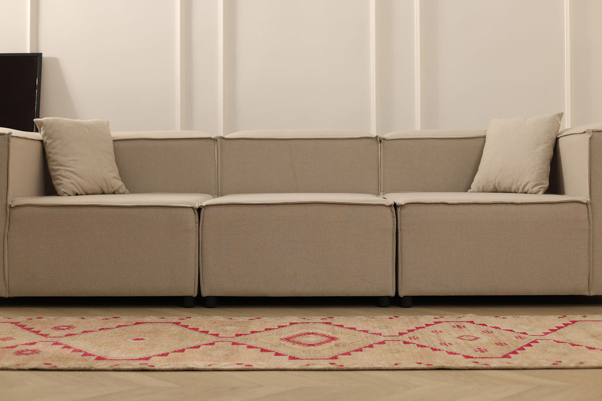 Laseneth Persian Style Runner Rug