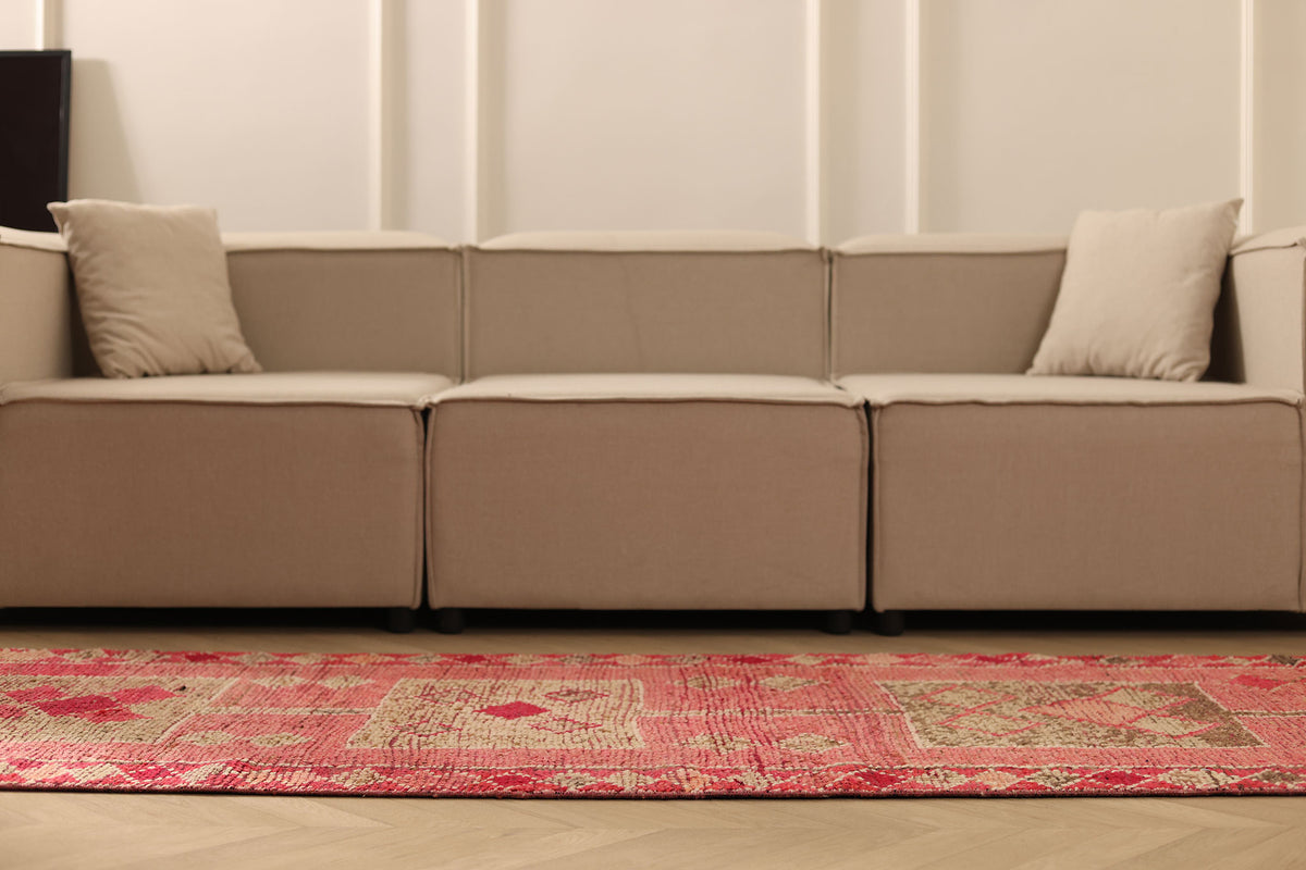Fekhurethok Persian Style Runner Rug