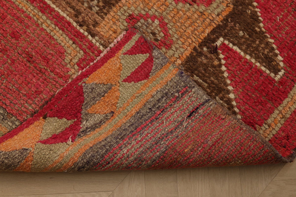 Lasenur Persian Style Runner Rug