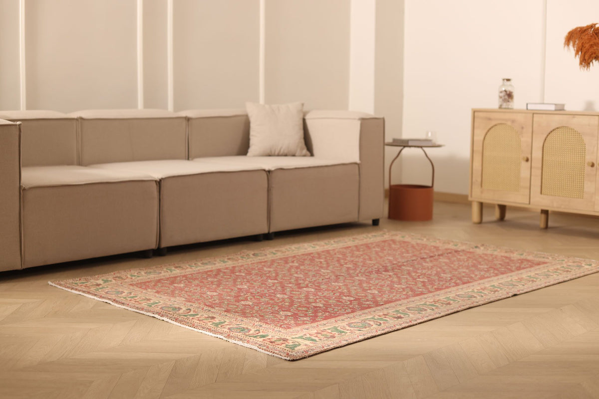 Vintage Isparta Turkish Area Rug 5x8 ft — Red & Beige Floral