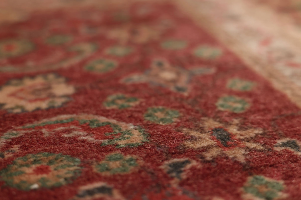 Vintage Isparta Turkish Area Rug 5x8 ft — Red & Beige Floral