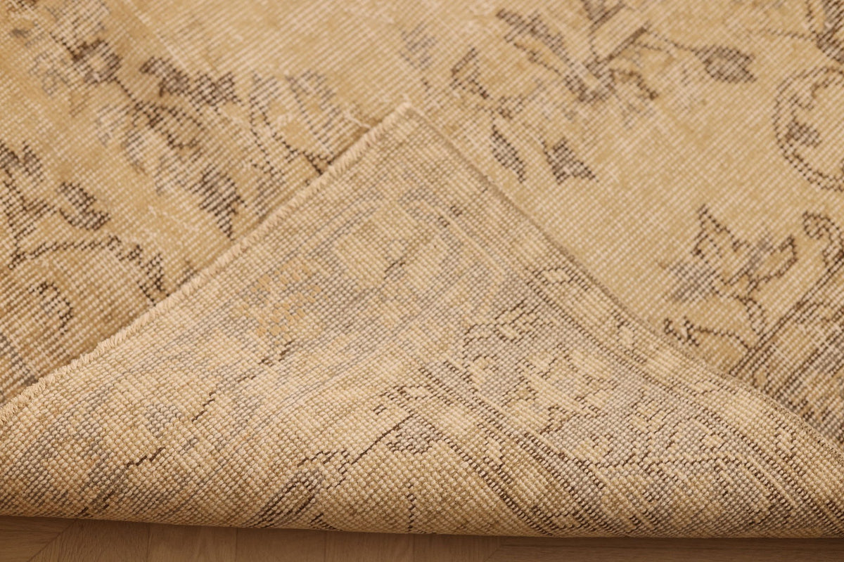 Vintage Isparta Turkish Area Rug 6x10 ft — Beige & Brown Floral