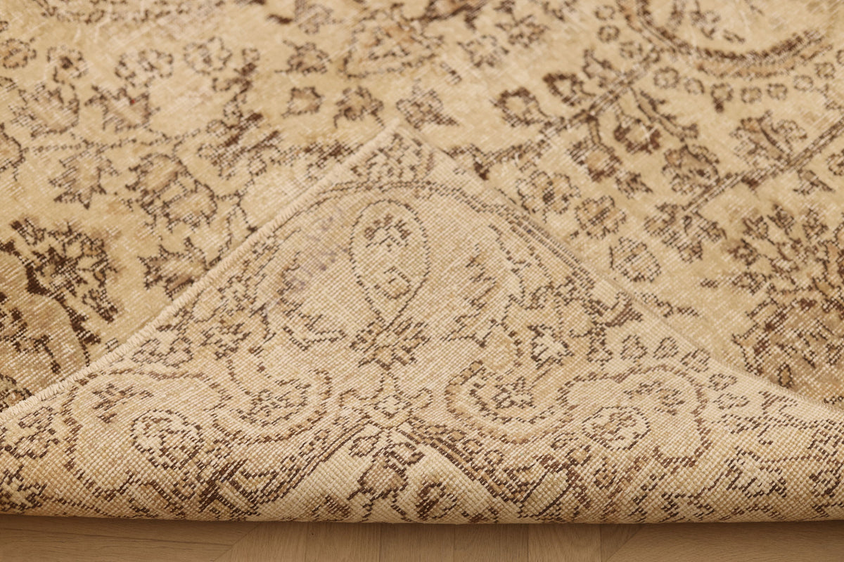 Vintage Isparta Turkish Area Rug 5x8 ft — Beige & Brown Floral