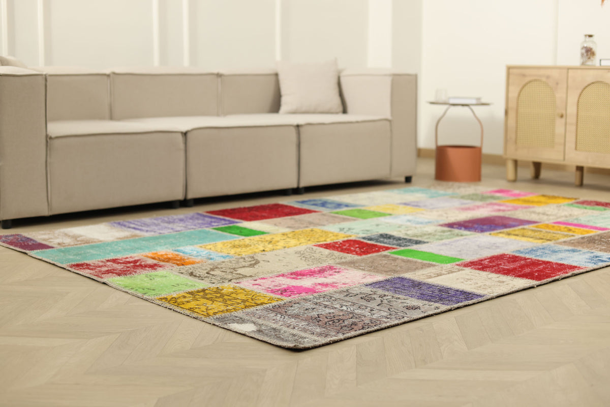 Vintage Turkish Area Rug 6x9 ft — Mixcolor Patchwork (No. 46530)