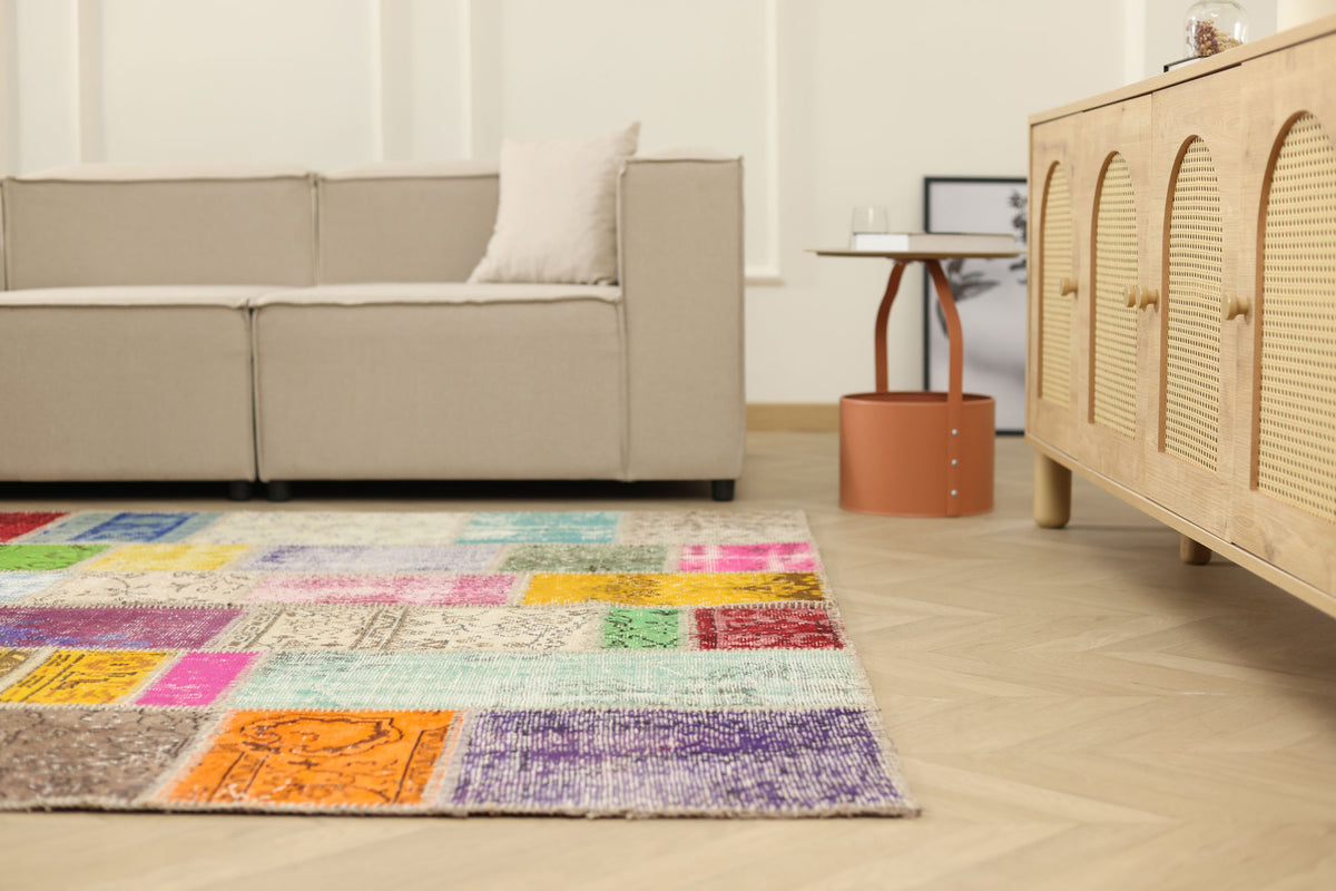 Vintage Turkish Area Rug 6x9 ft — Mixcolor Patchwork (No. 46530)