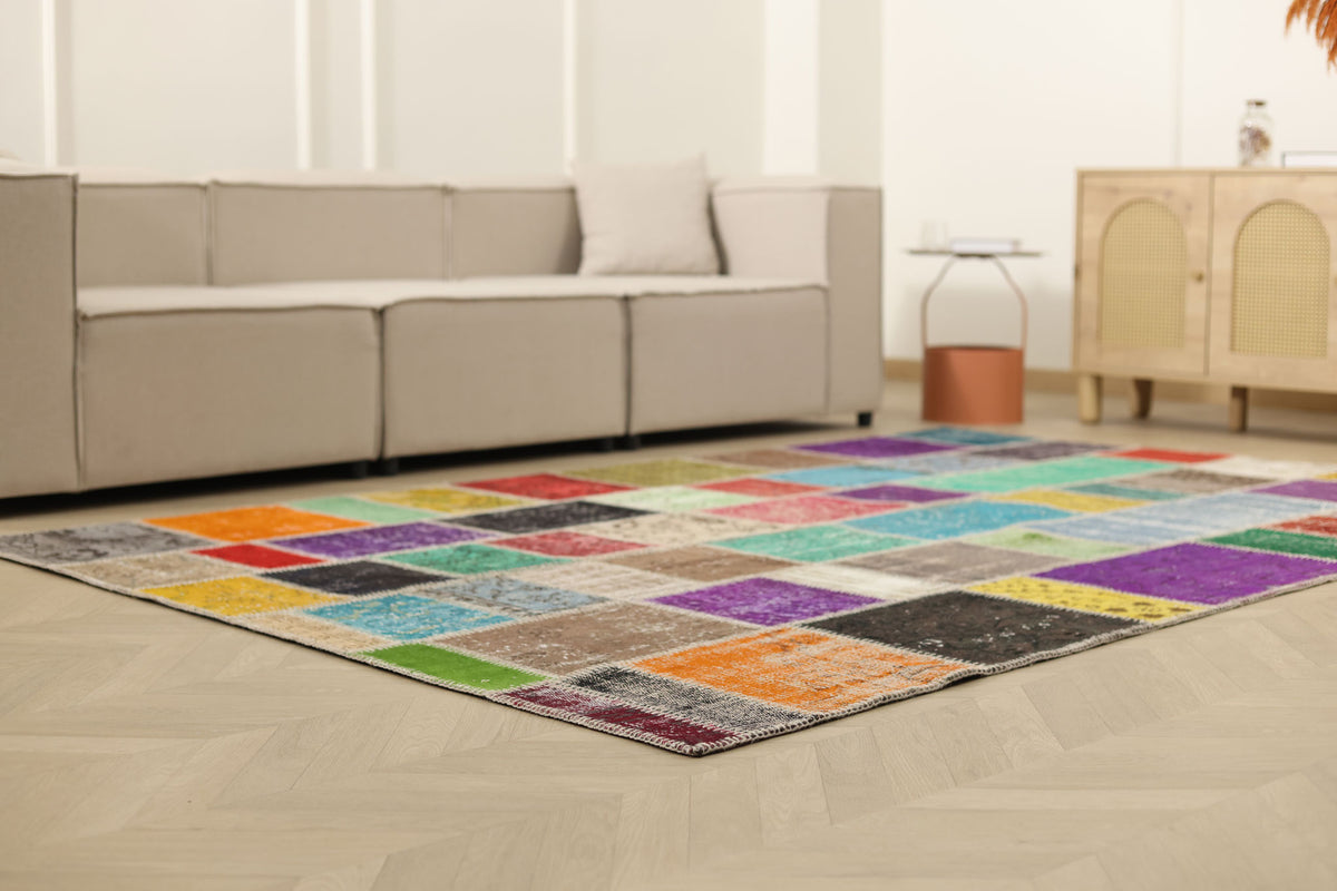 Vintage Turkish Area Rug 6x9 ft — Mixcolor Patchwork (No. 46533)